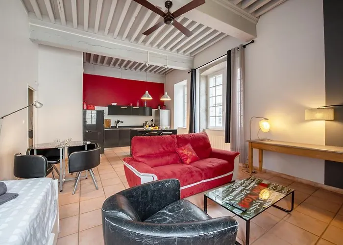 Emplacement N°1 Tres Bel Appartement Spacieux